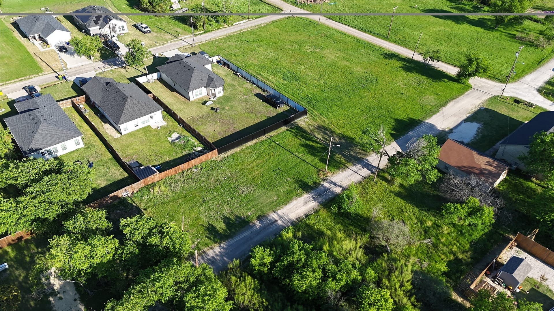 0.08 acres in Hill County - photo 4