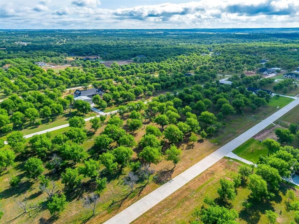 1.5 acres in Hood County gallery image 4