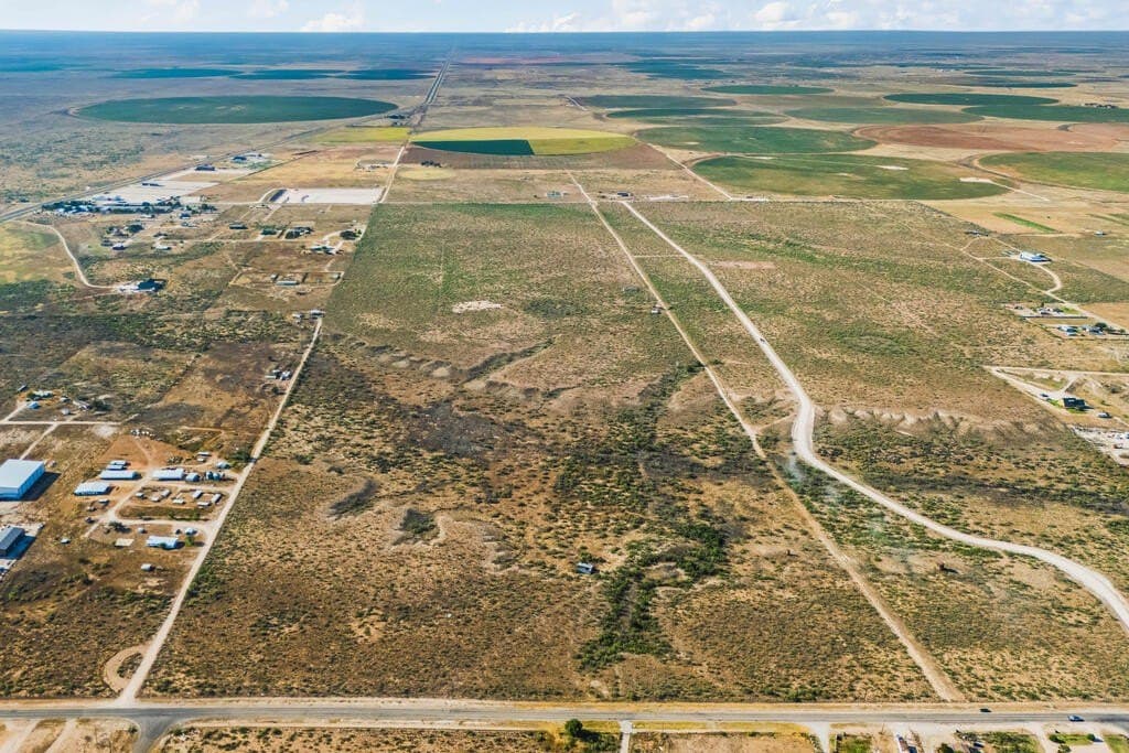 199.5 acres in Gaines County - photo 2