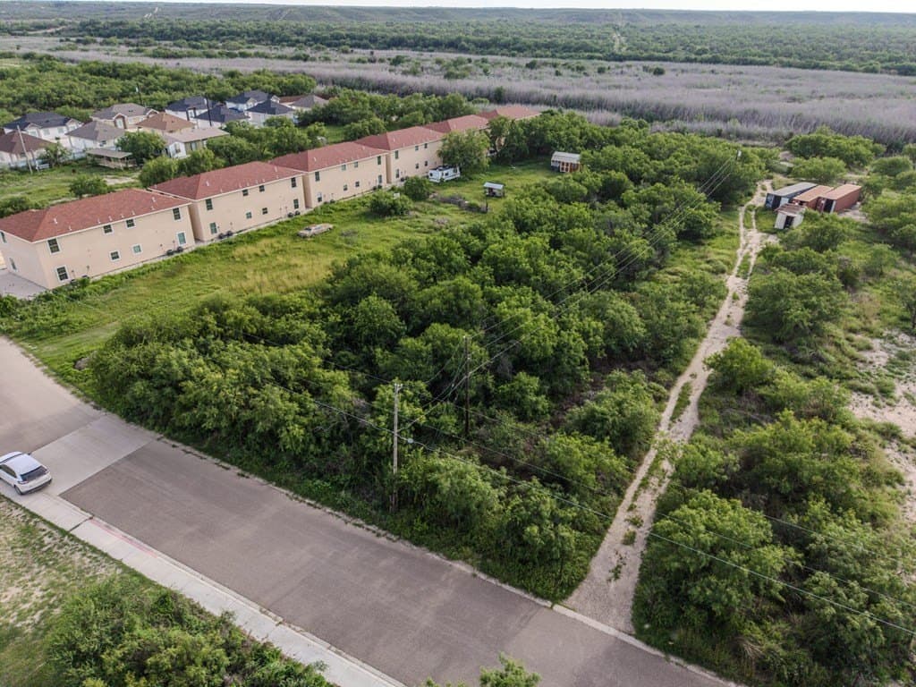 1.17 acres in Maverick County gallery image 4