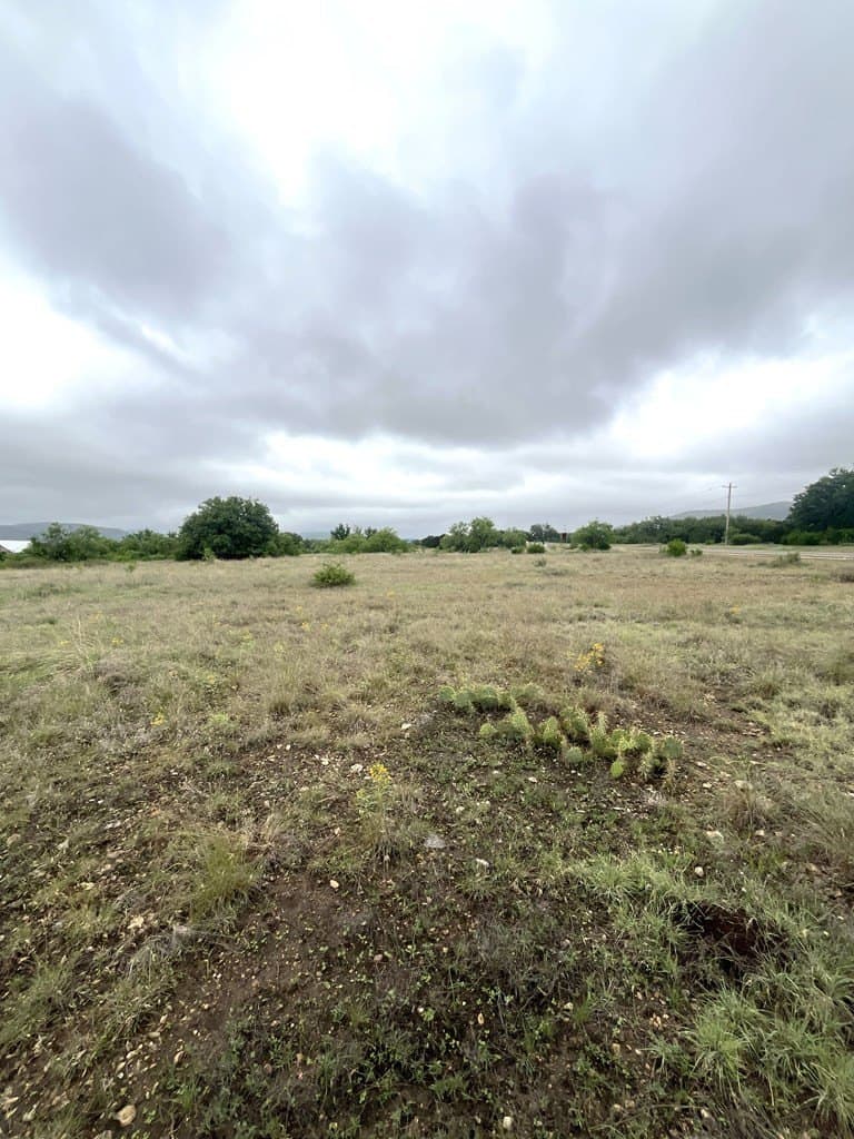 2.59 acres in Real County - photo 24