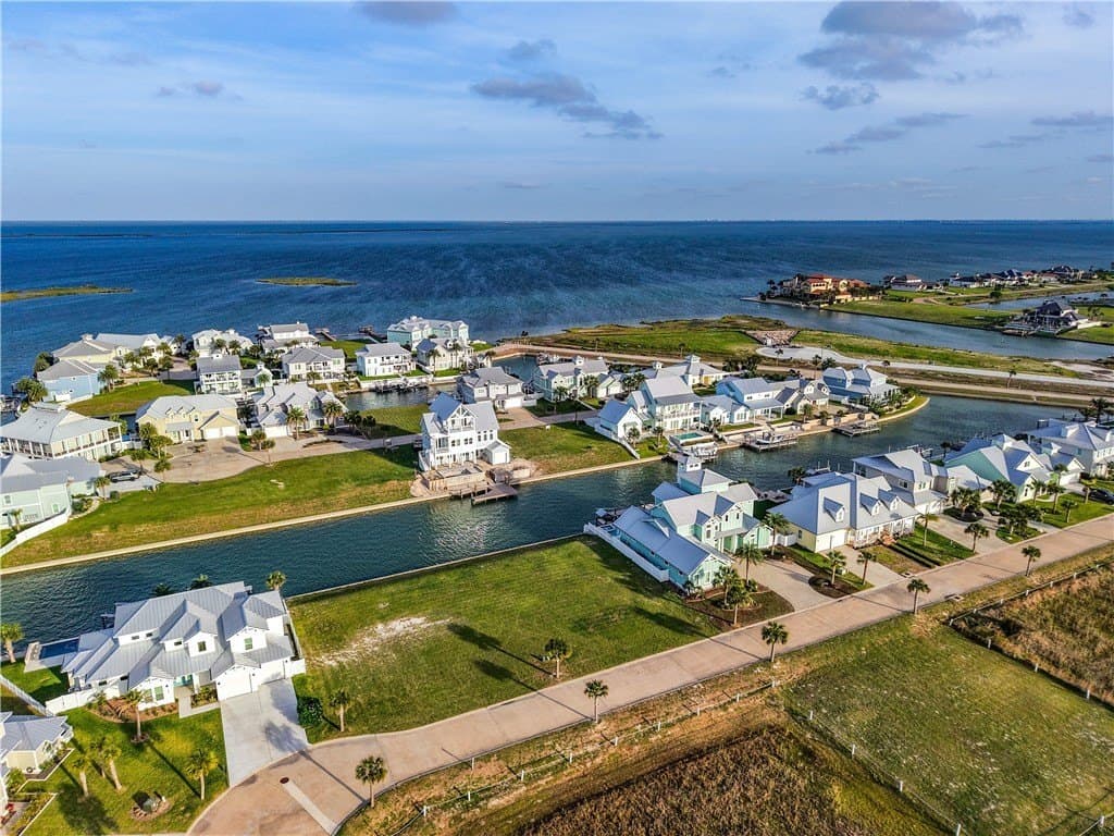 0.22 acres in Aransas County - photo 11