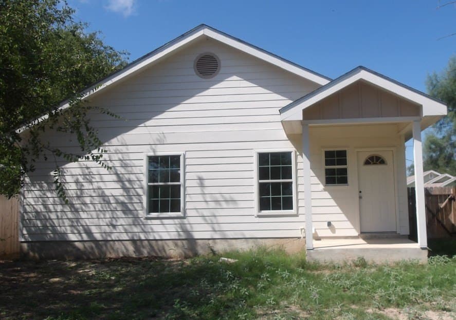 7,500 acres in Uvalde County gallery image 2