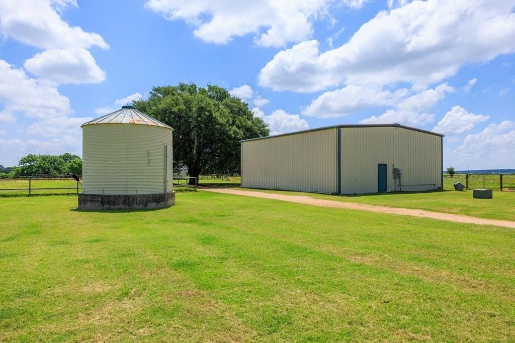 39.82 acres in Gillespie County - photo 14