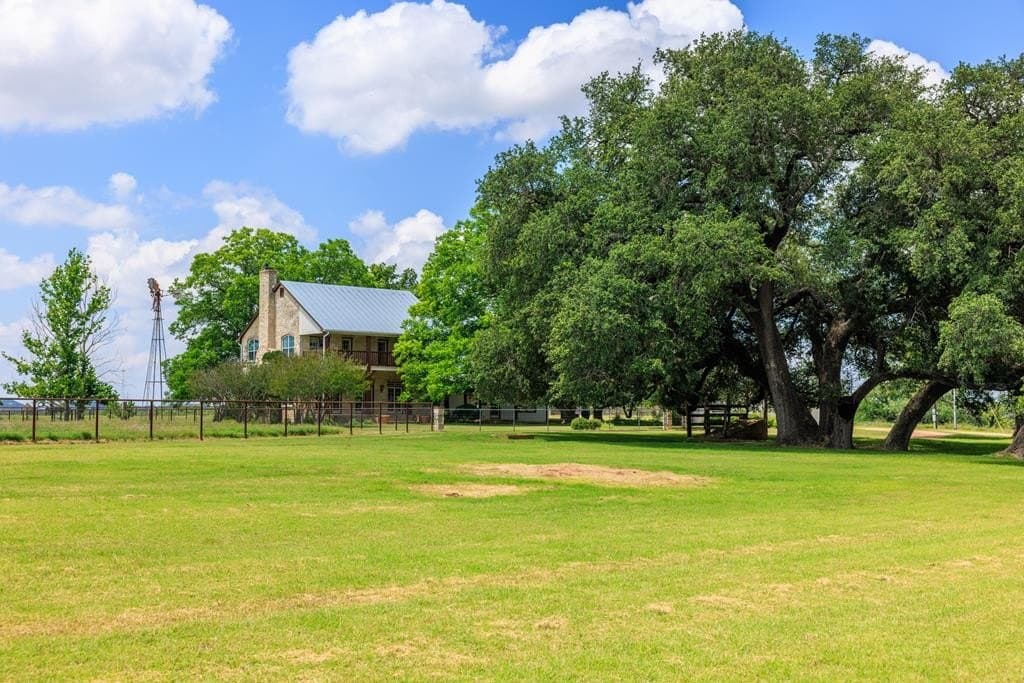 39.82 acres in Gillespie County - photo 9