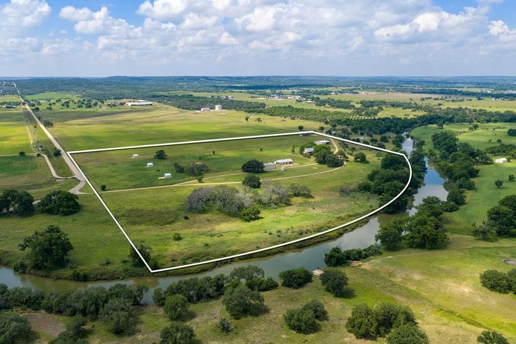 39.82 acres in Gillespie County gallery image 3
