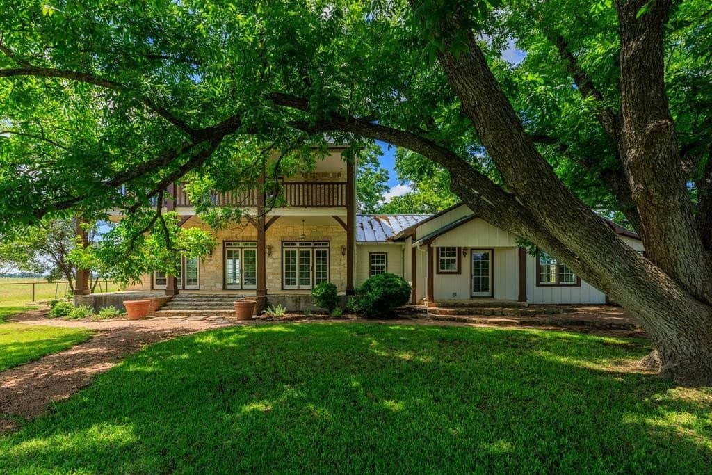 39.82 acres in Gillespie County - photo 10