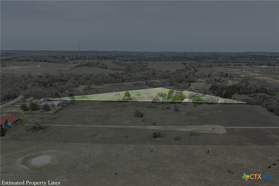 2.83 acres in Bastrop County gallery image 4