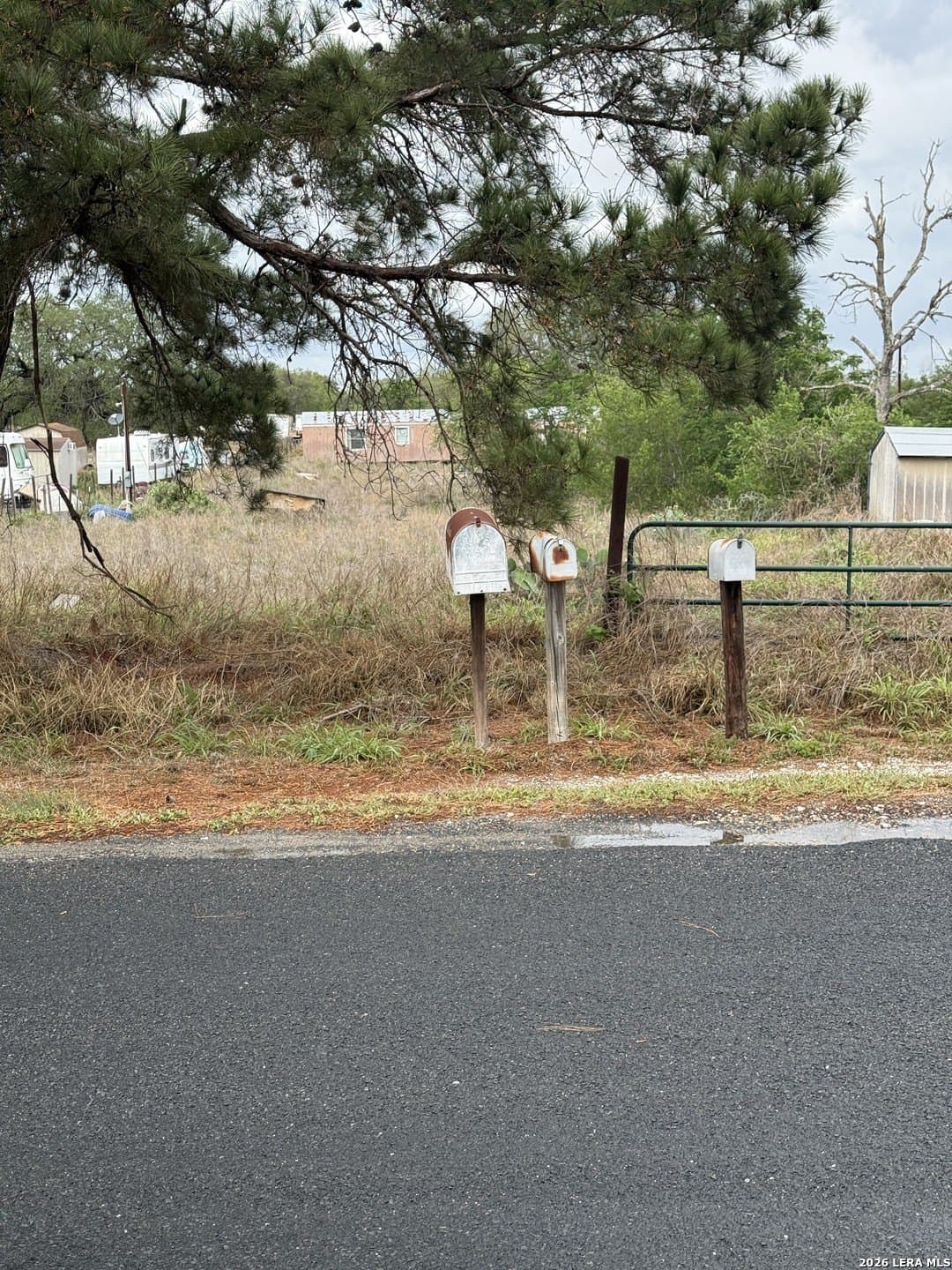 1.25 acres in Bexar County gallery image 4