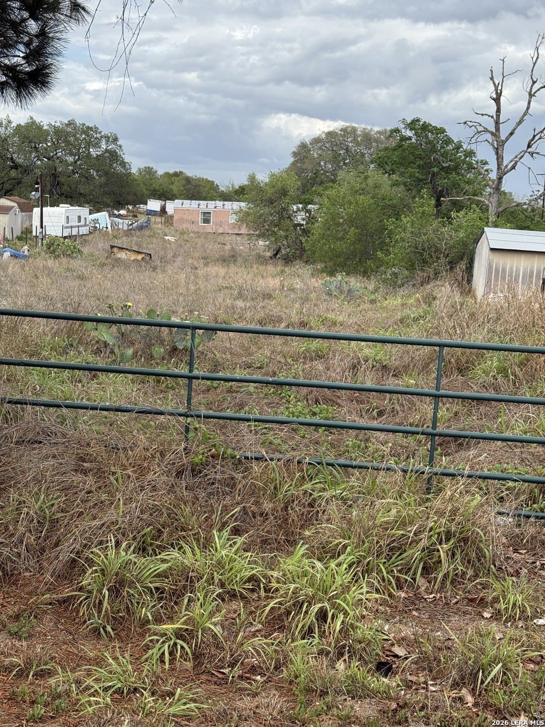 1.25 acres in Bexar County gallery image 3