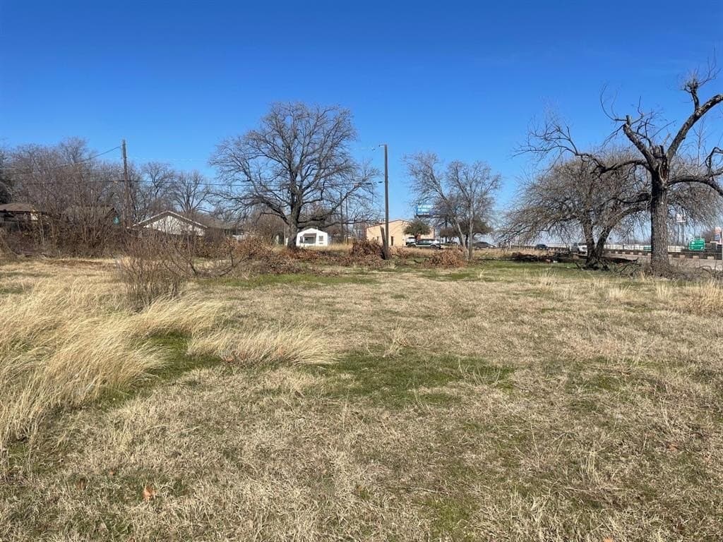 0.78 acres in Tarrant County gallery image 2