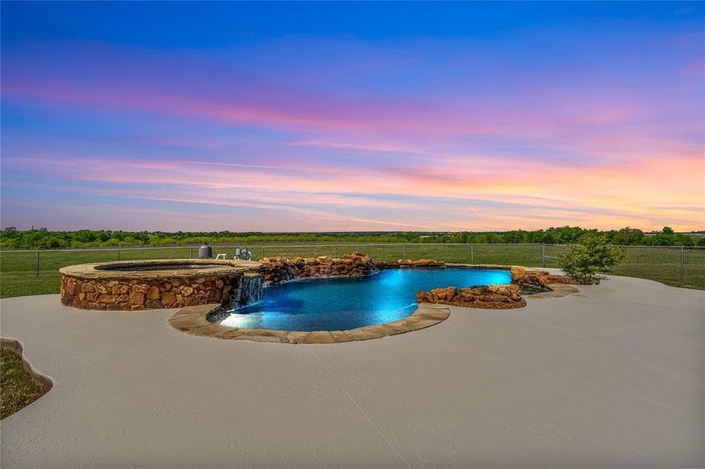 20 acres in McLennan County gallery image 2