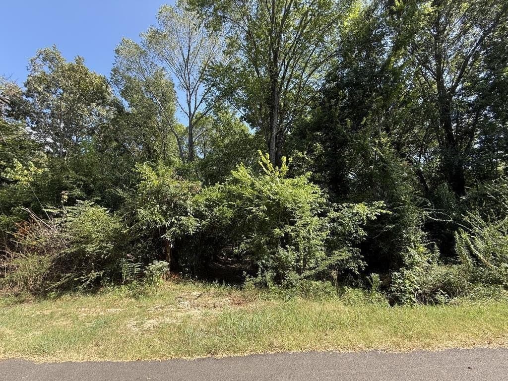 0.5 acres in ANDERSON County
