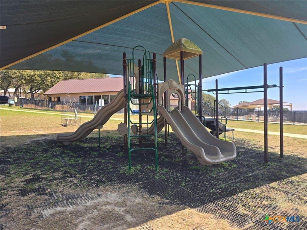 1.1 acres in Comal County - photo 10