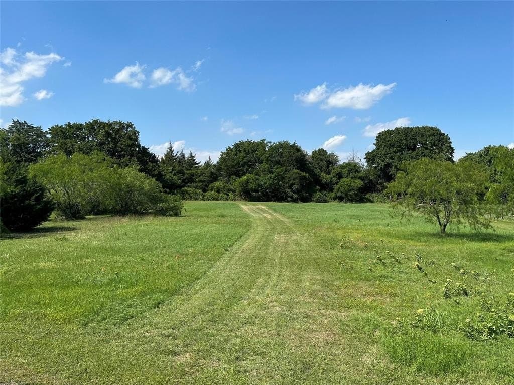 5 acres in Denton County gallery image 2