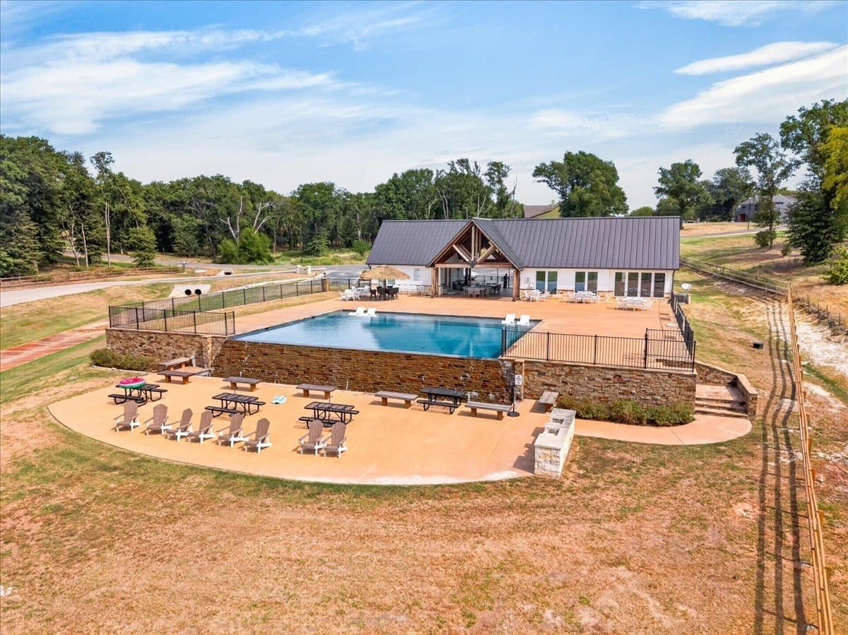 0.92 acres in Kaufman County - photo 19