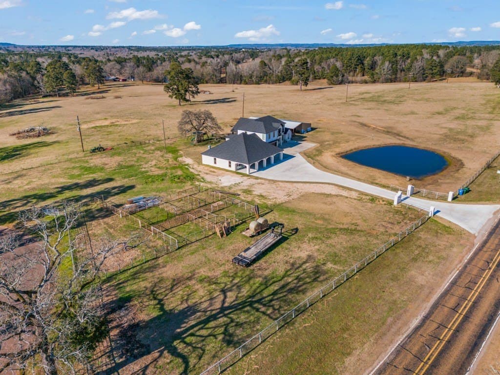10 acres in Upshur County - photo 5