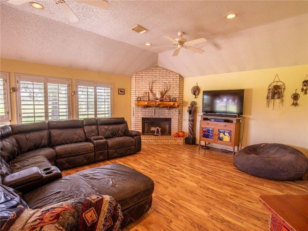 26.48 acres in FORT BEND County - photo 4