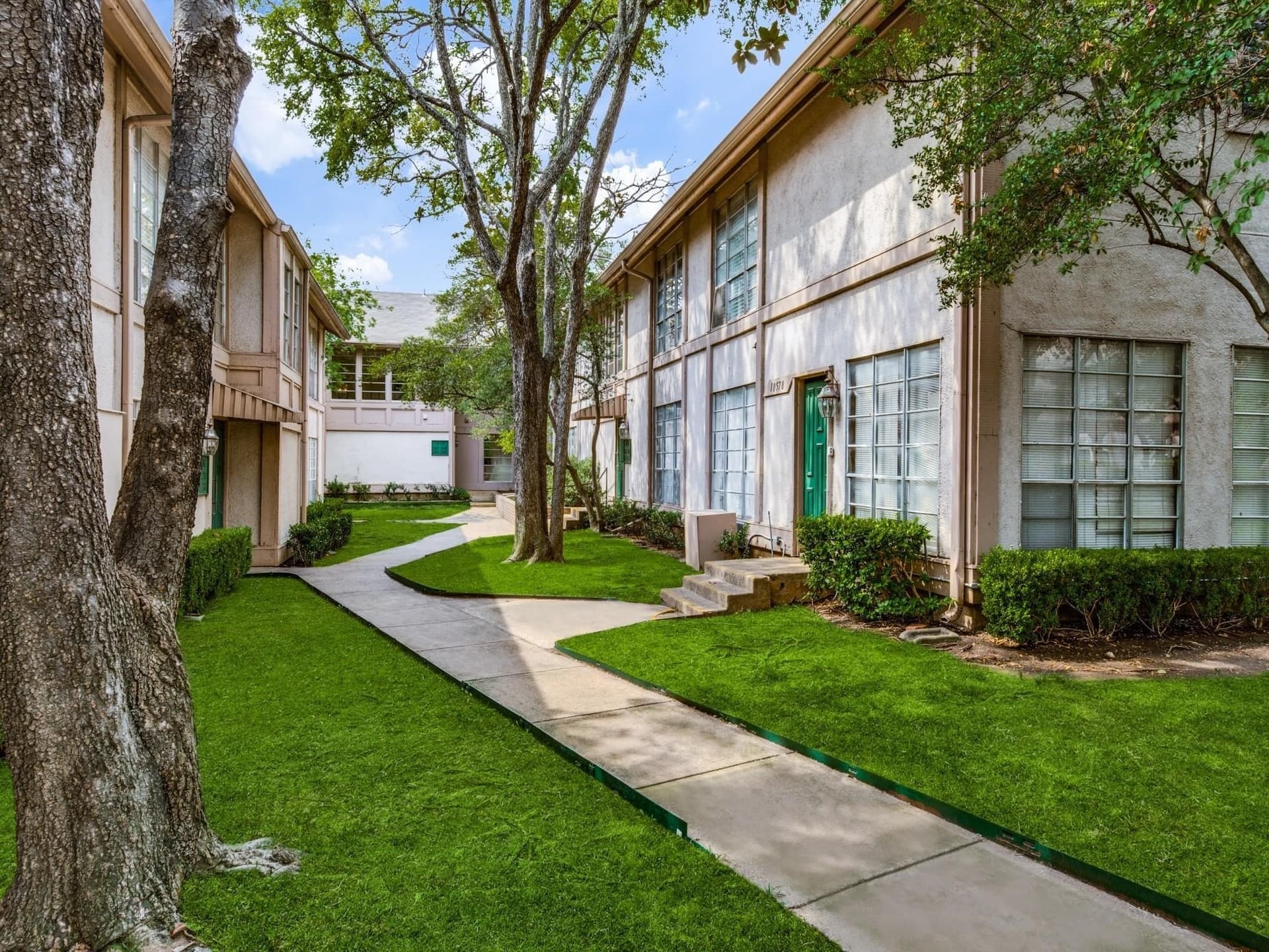 10.4 acres in Dallas County