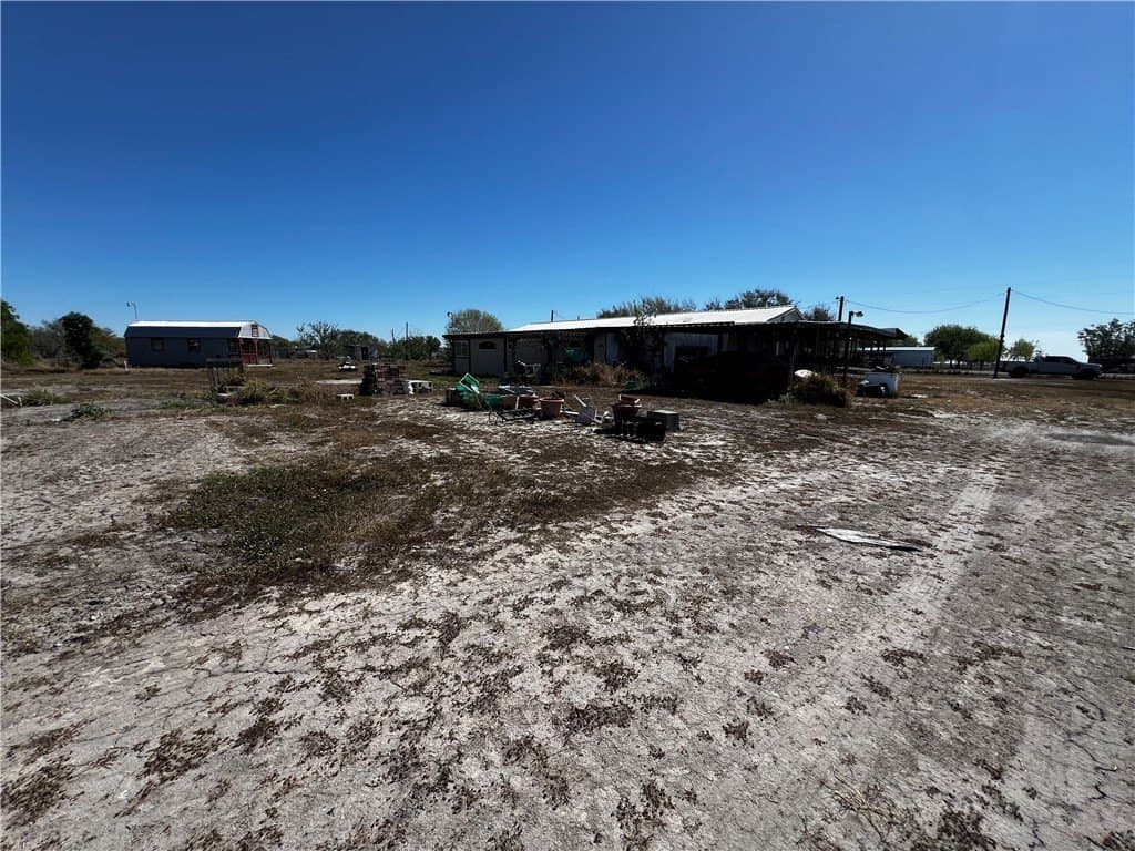 91,476 acres in Nueces County - photo 18