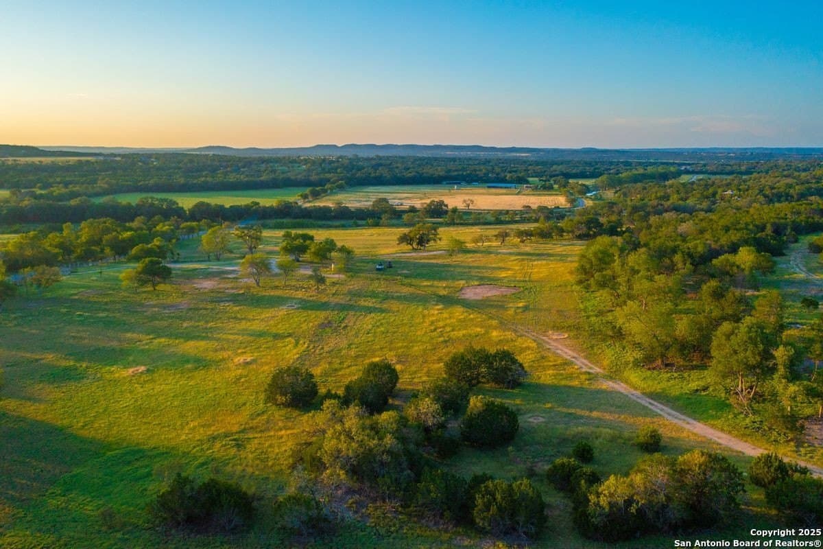 10.01 acres in Kendall County - photo 6