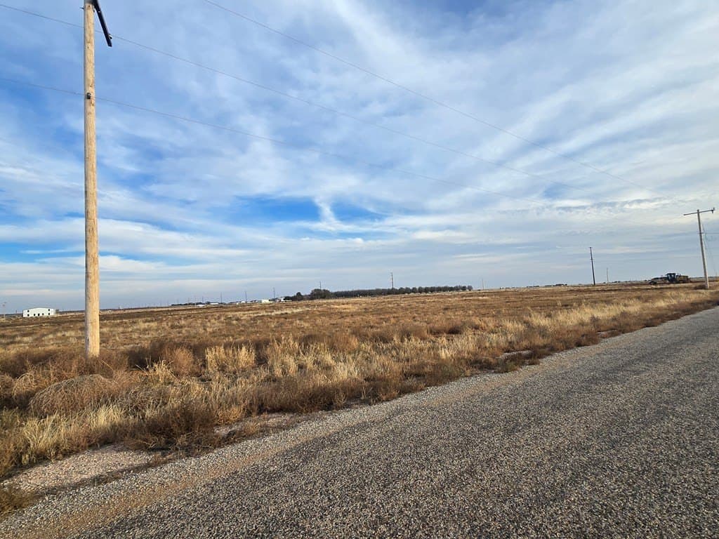 2.47 acres in Gaines County gallery image 3