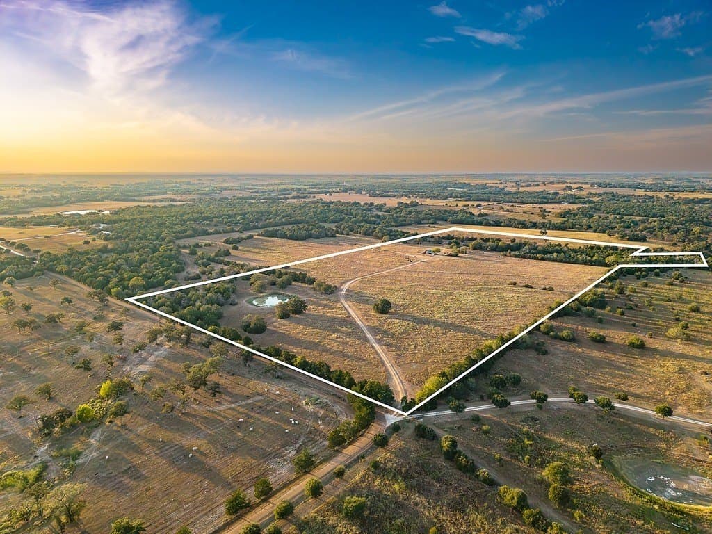 58.37 acres in Fayette County - photo 2