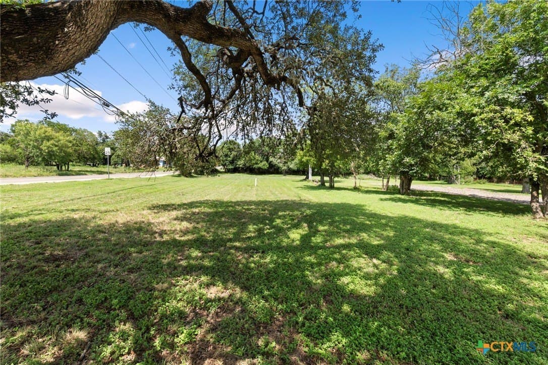 0.22 acres in Hays County gallery image 2