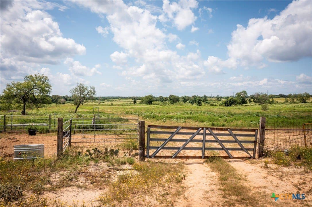 93.79 acres in Guadalupe County - photo 16
