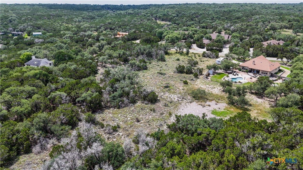 1.1 acres in Comal County gallery image 3