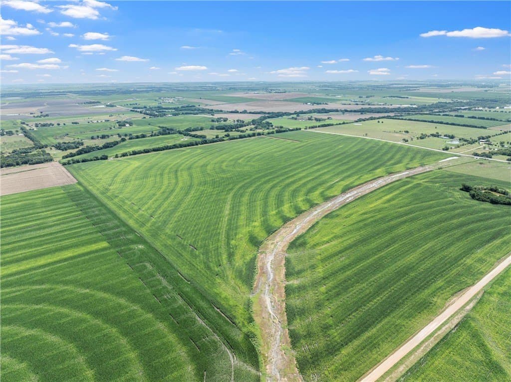 126 acres in McLennan County featured view