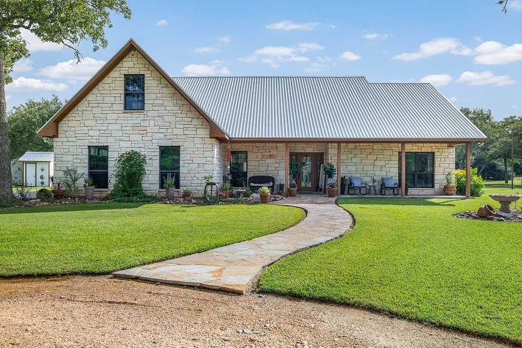 3 acres in Fayette County