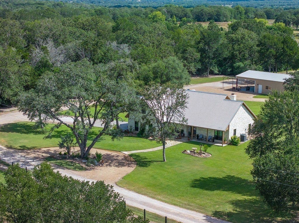 3 acres in Fayette County gallery image 4