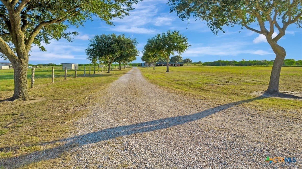 11.15 acres in Victoria County gallery image 2