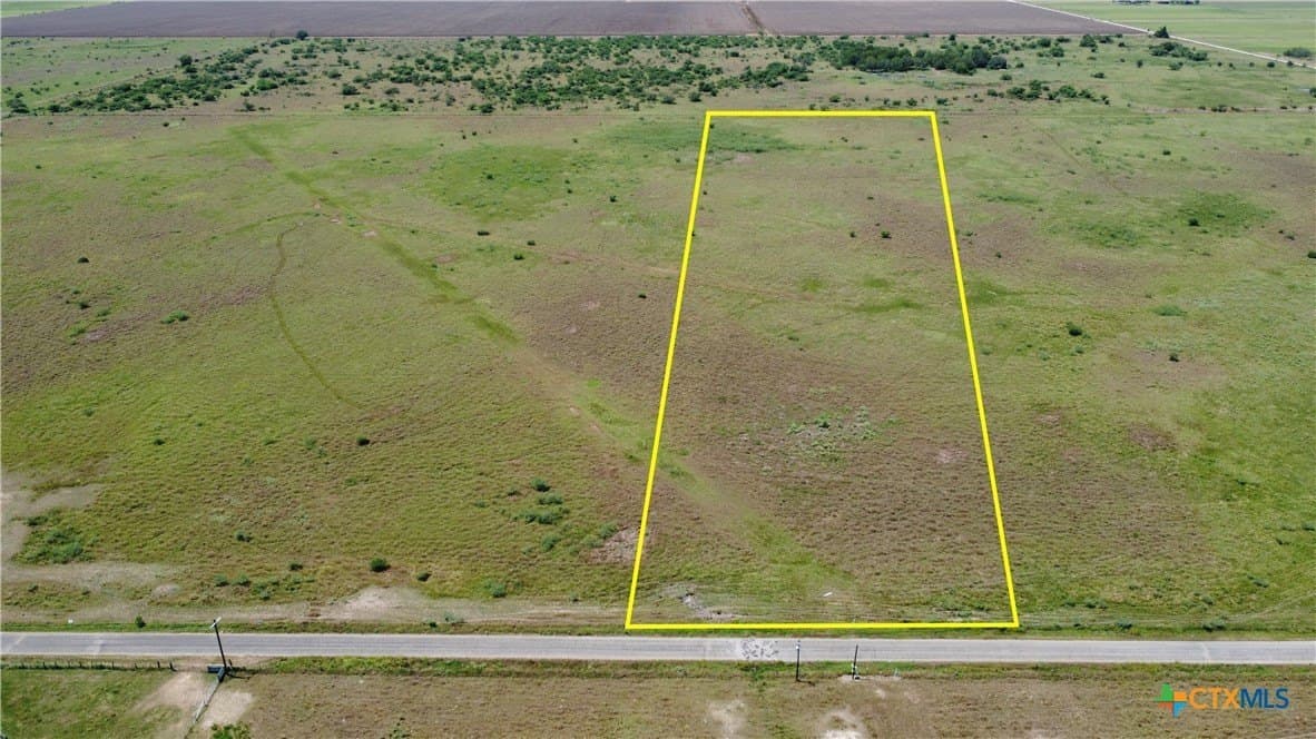 10.33 acres in Victoria County gallery image 2