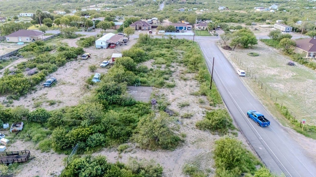 0.68 acres in Maverick County - photo 9