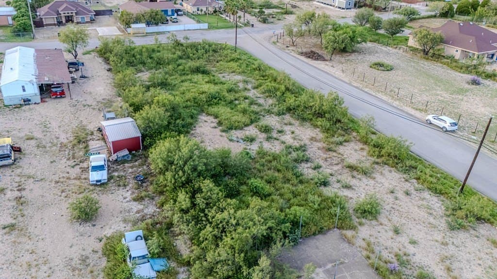 0.68 acres in Maverick County - photo 8