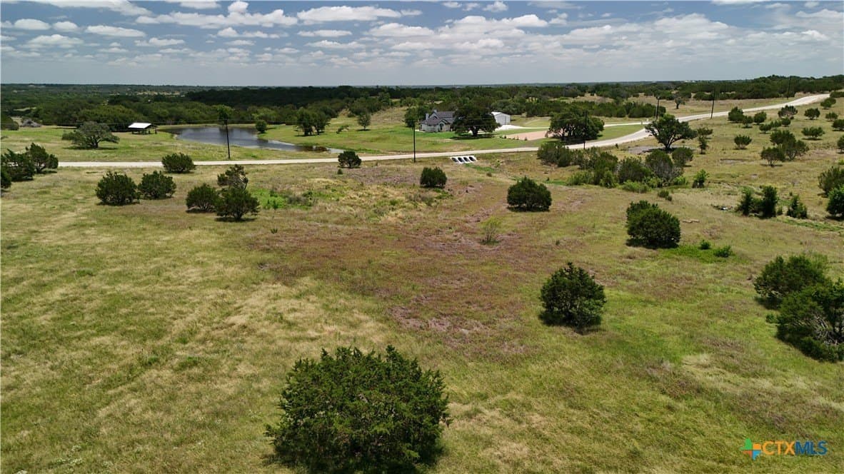 5 acres in Burnet County gallery image 3