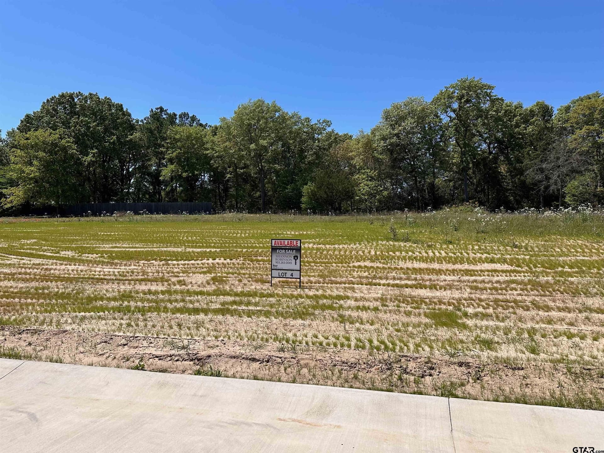 0.5 acres in Smith County