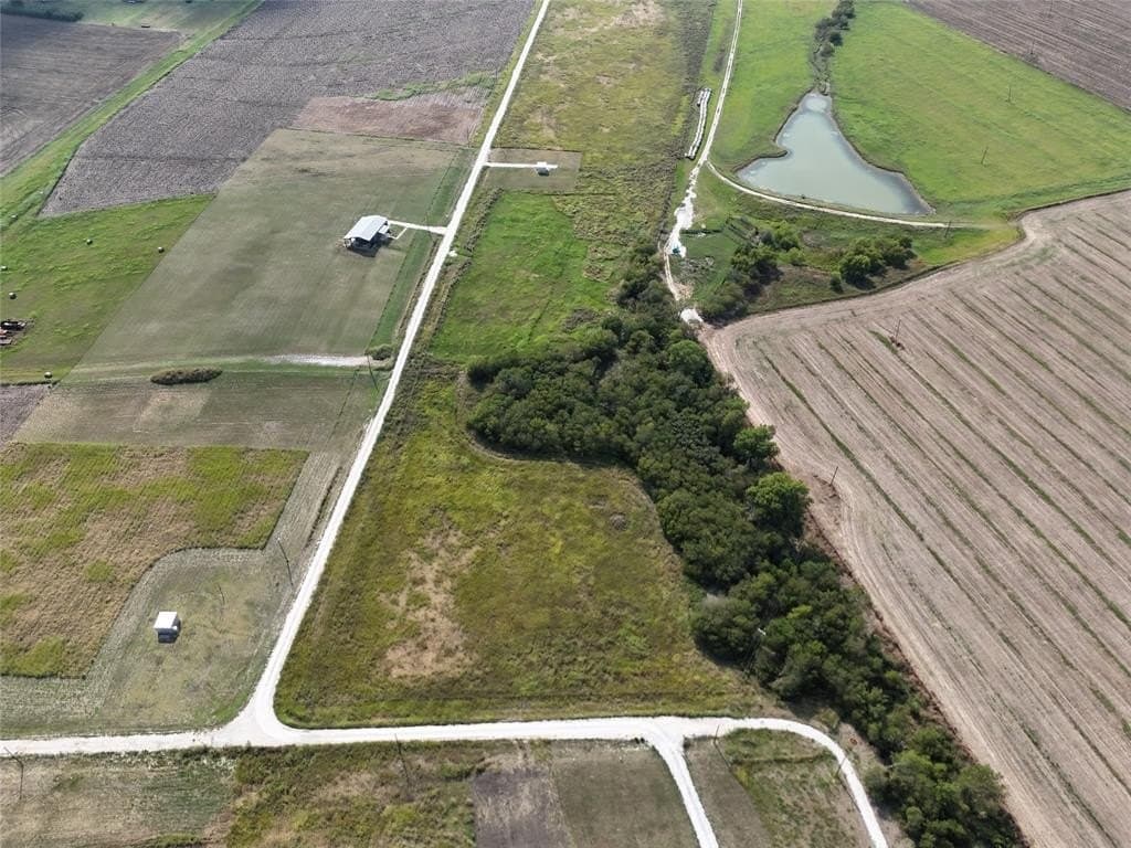 10.23 acres in Hill County