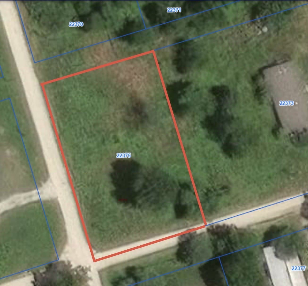 0.32 acres in Freestone County - photo 9
