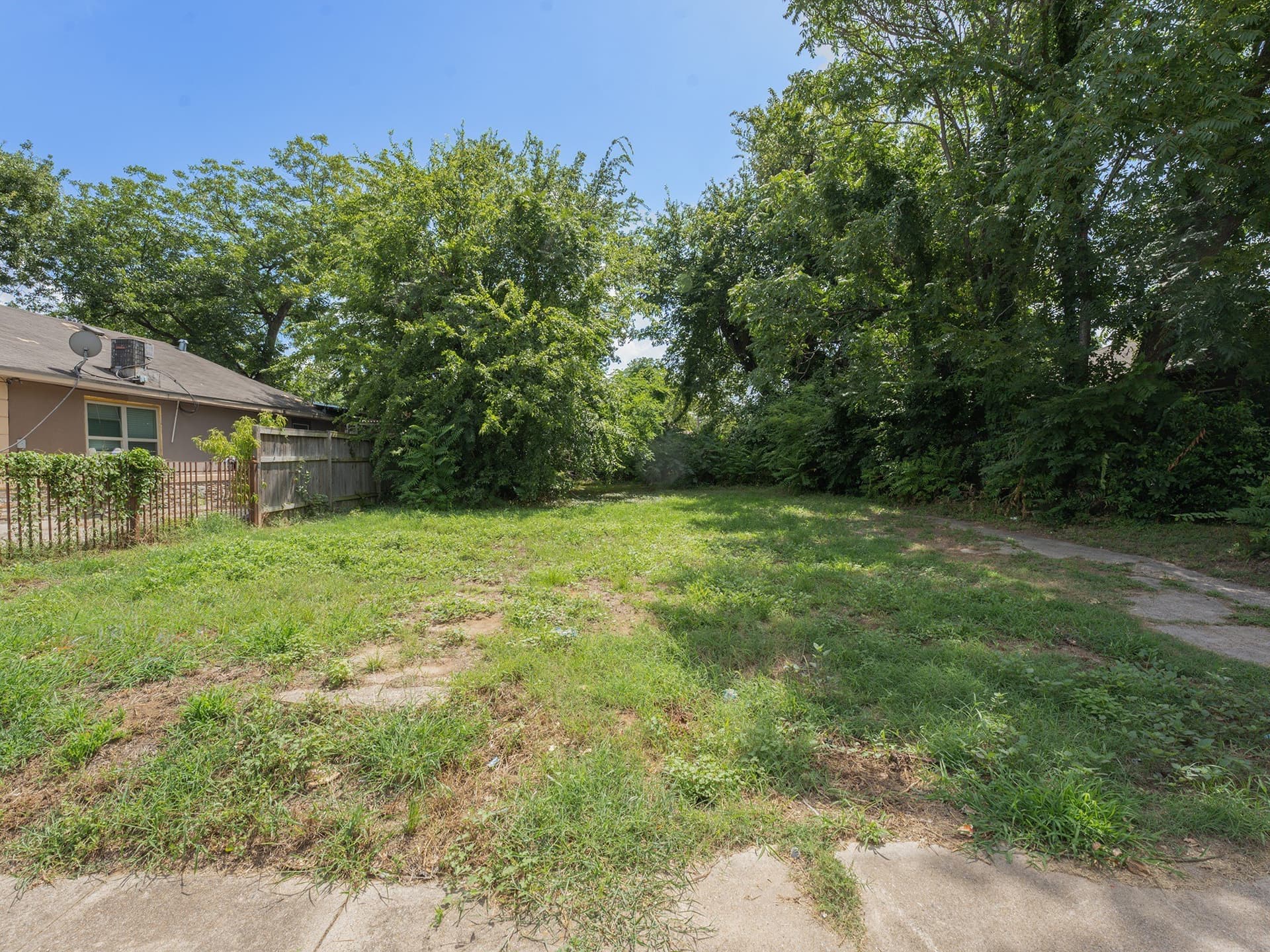 0.11 acres in Dallas County - photo 5