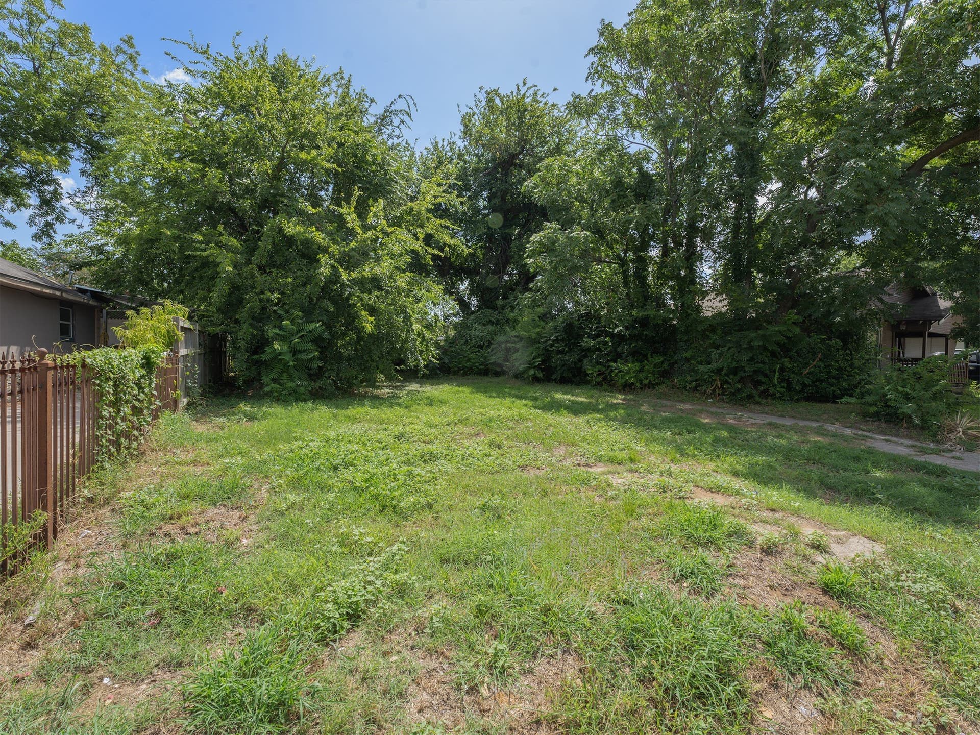 0.11 acres in Dallas County - photo 2