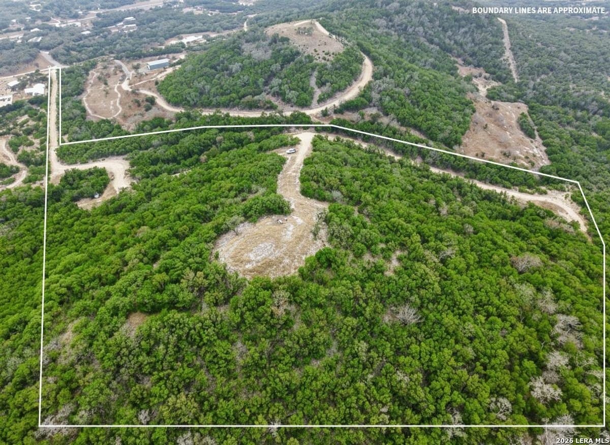 15.71 acres in Bandera County gallery image 2