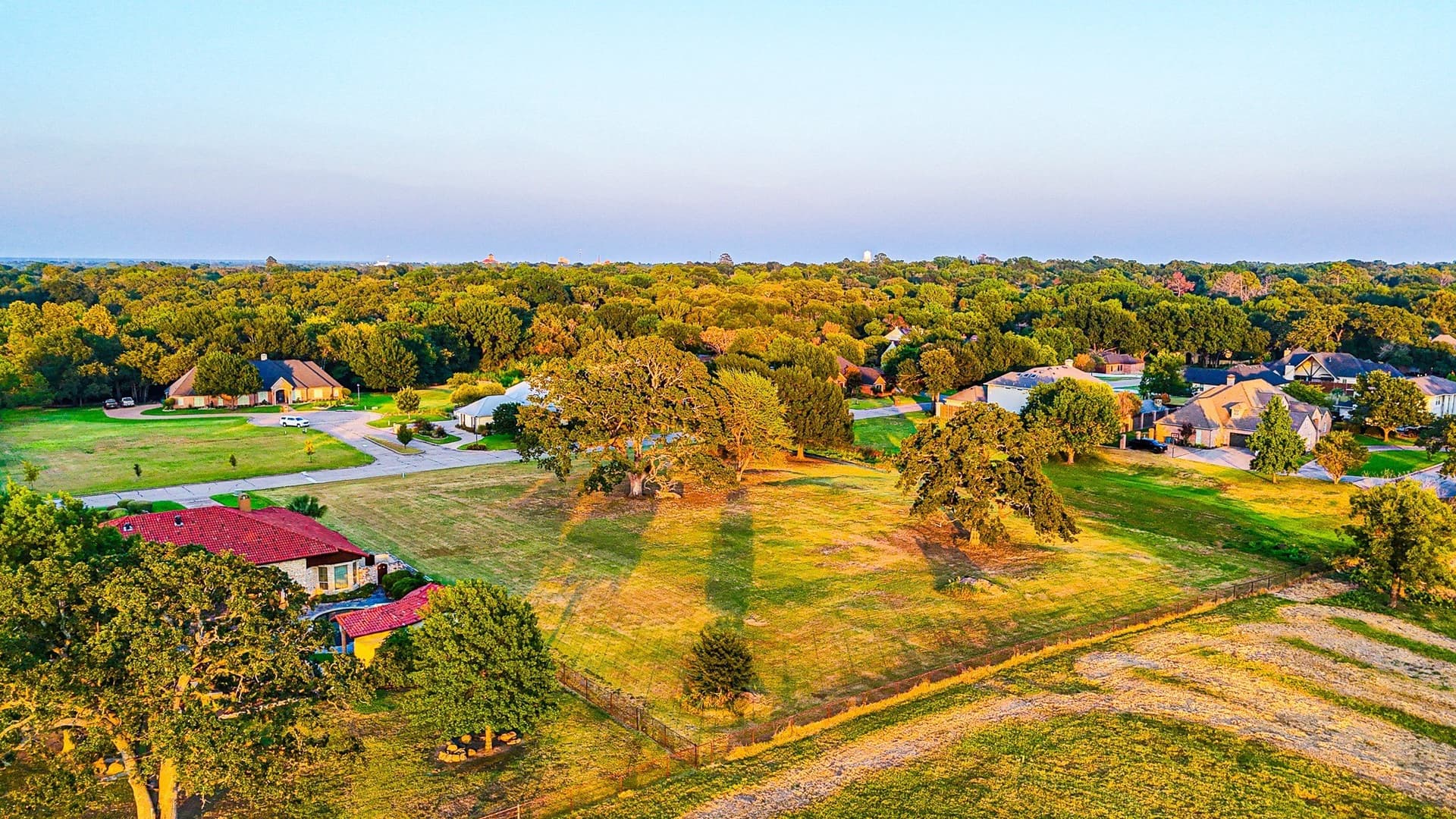 2.14 acres in Navarro County gallery image 4