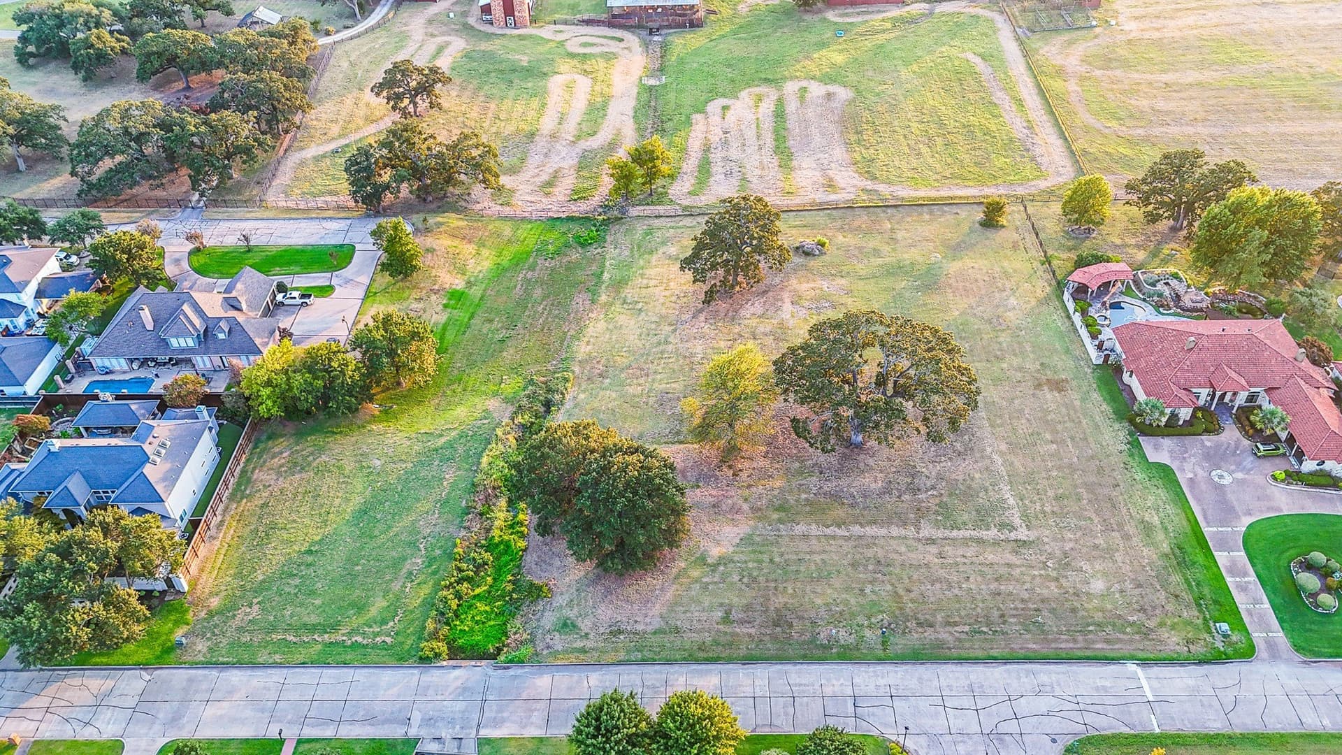 2.14 acres in Navarro County gallery image 3
