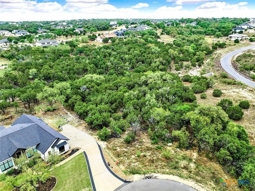 1.5 acres in Comal County gallery image 4
