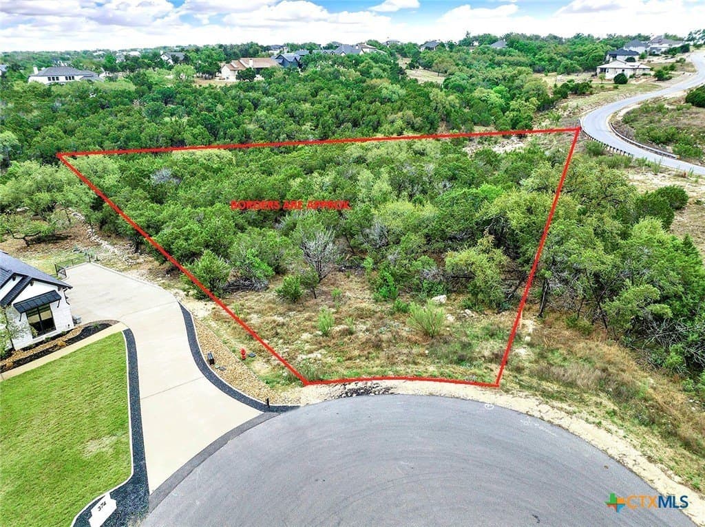 1.5 acres in Comal County