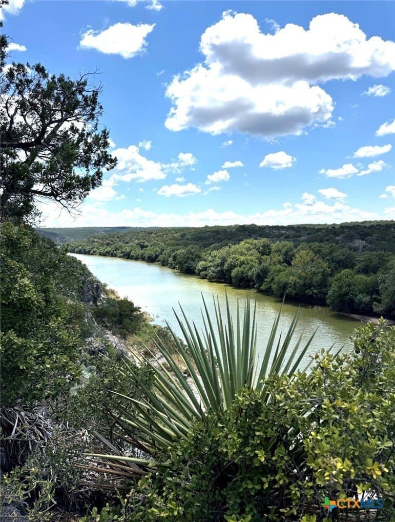 5.18 acres in Lampasas County - photo 2