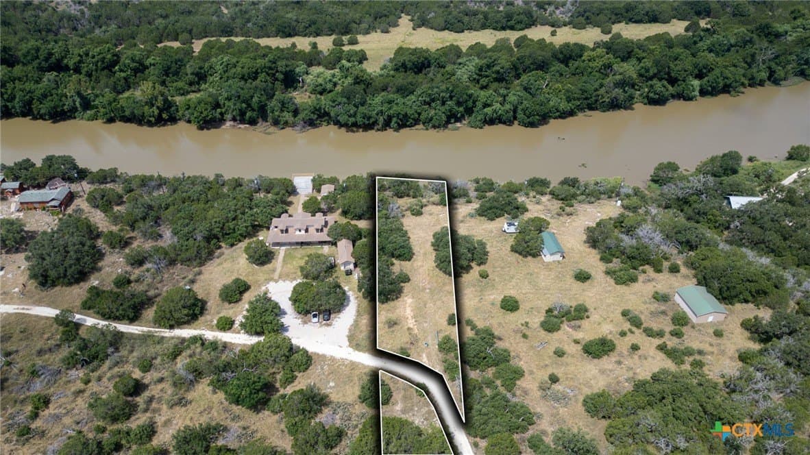5.18 acres in Lampasas County gallery image 3